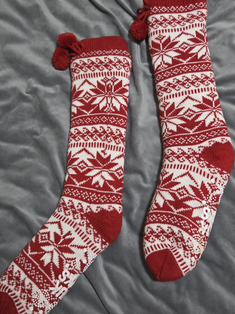 Red & White Fair Isle Knee-High Socks - Men
